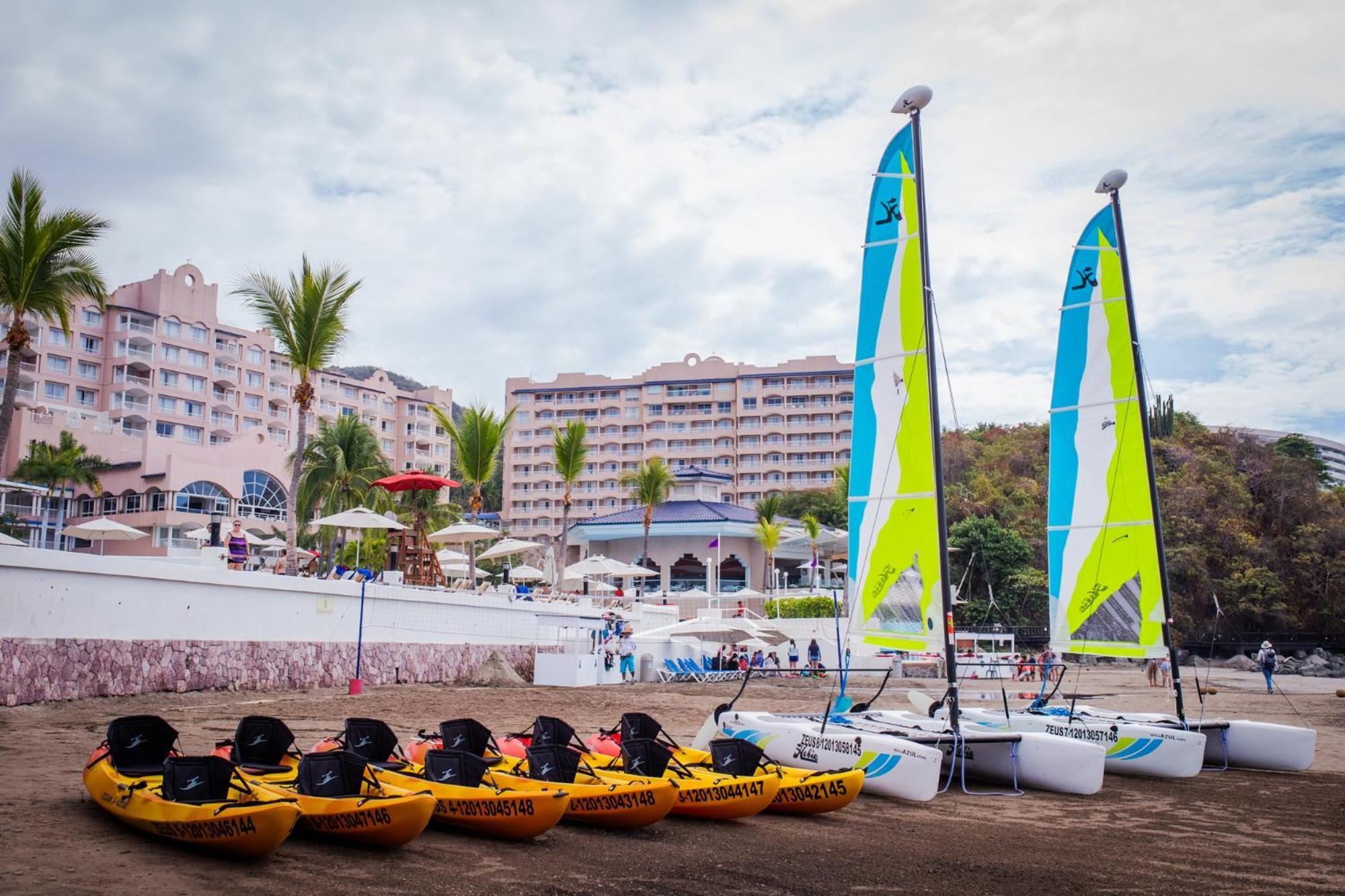 Azul Ixtapa All Inclusive Resort Buitenkant foto
